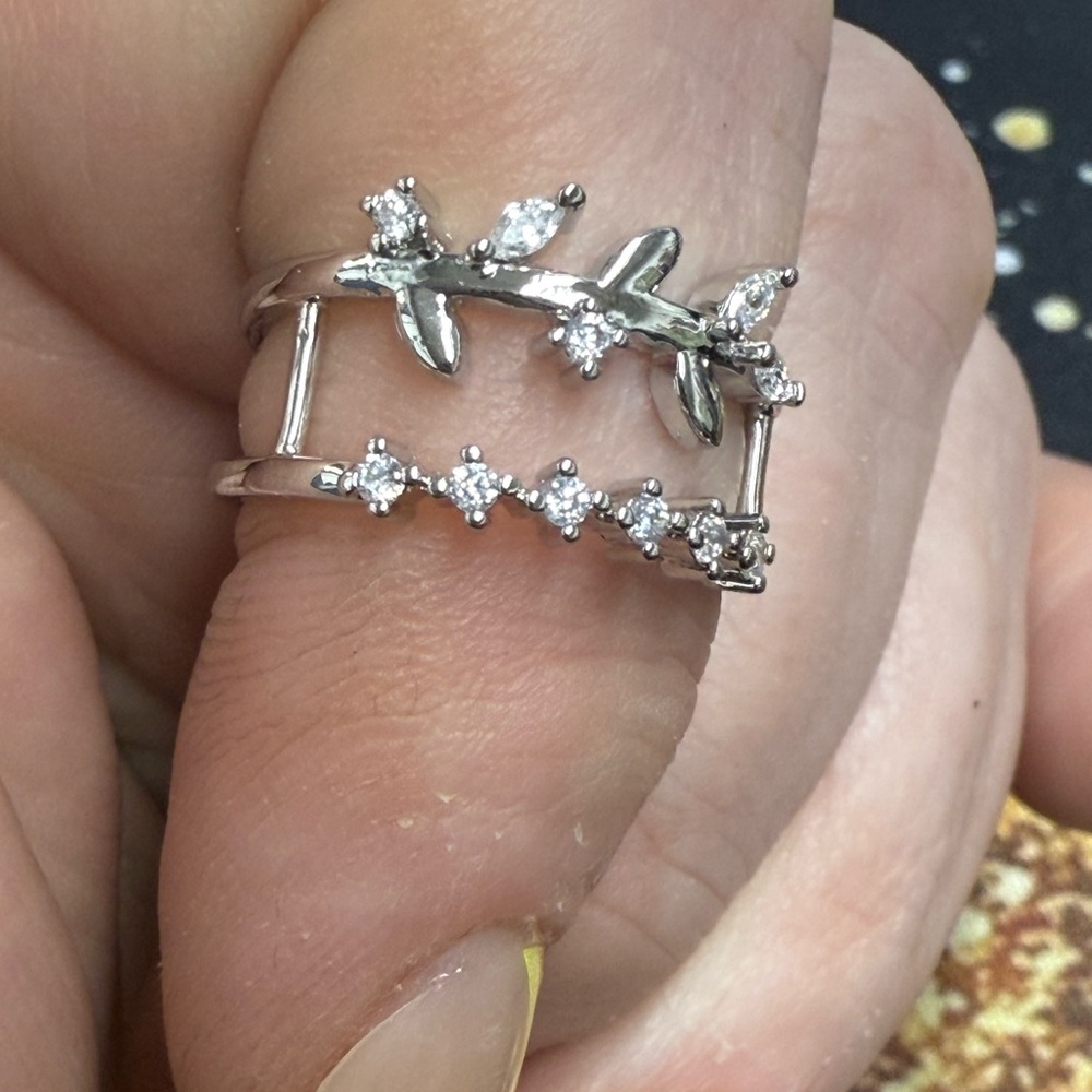 Pretty Bird Silver Leaf and Crystal Ring Set
